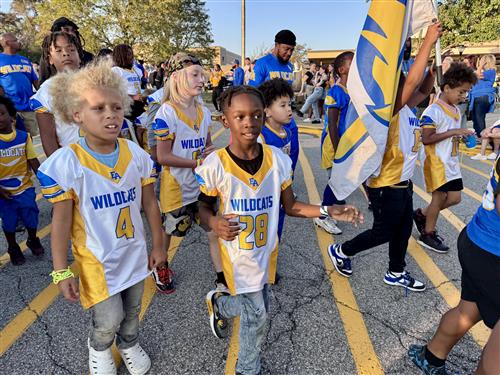 Youth Football in Homecoming Parade